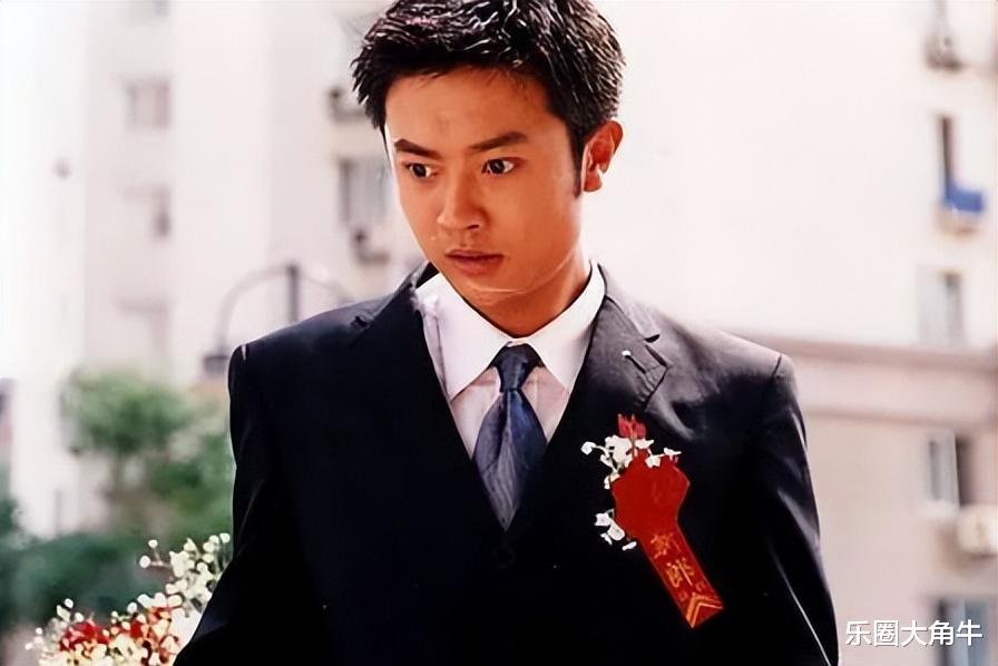 印小天与哈林娜离婚的6年:他在悲痛中送走父亲,她单身带着儿子