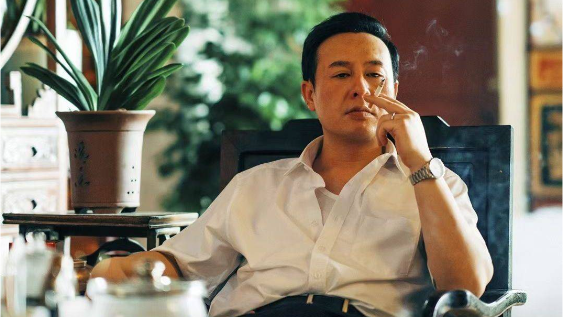 潜伏|一部40集谍战剧《惊弦》来袭，张颂文主演，剧情疑似撞车《潜伏》