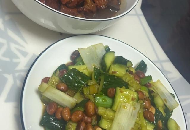 上海市|上海女子远嫁东北，婚后第4天就后悔了：饭菜又咸又腻，吃不惯