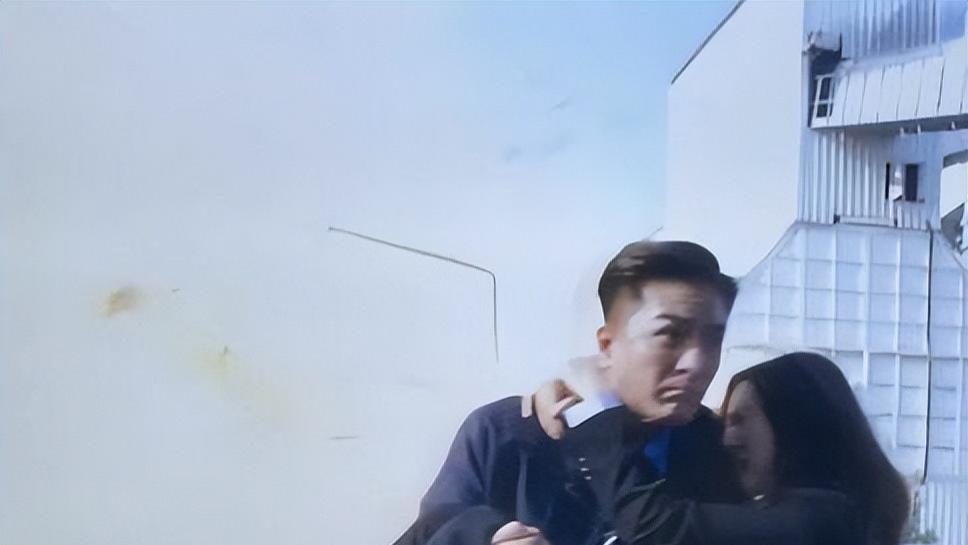 林子善|TVB视后发文告别离巢作！剧集结局被指穿帮严重，四五秒换三双鞋