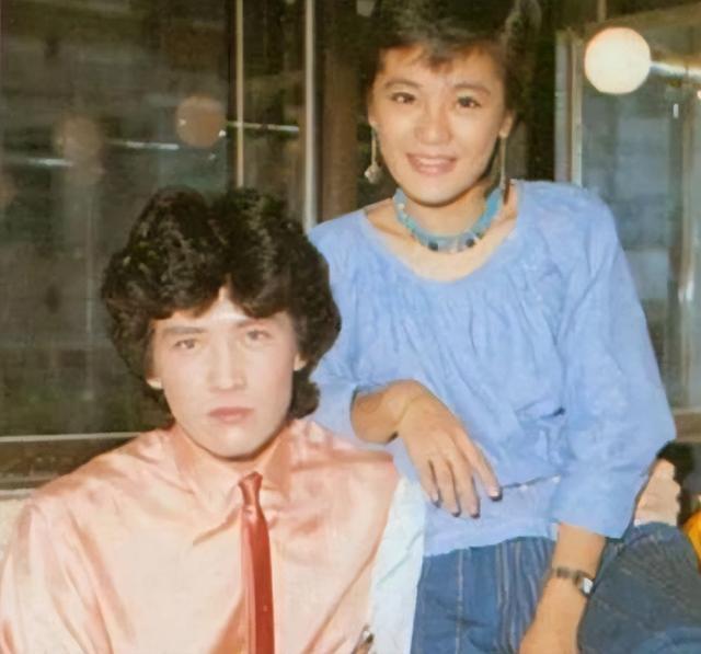 费翔|爱国被封杀14年，春晚不敢拍下半身，4位女神追的费翔为何不婚？