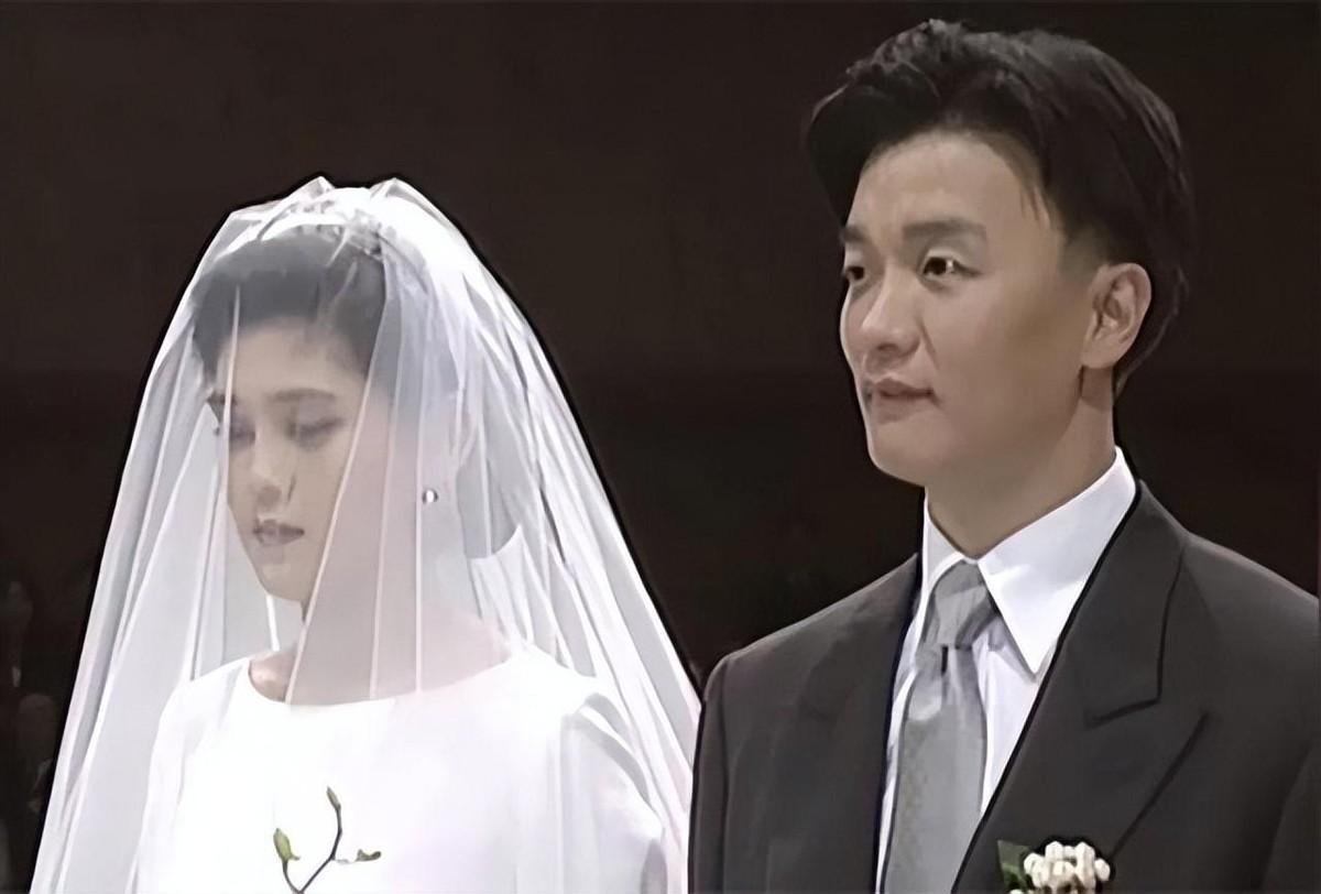 跟李在镕离婚后,三星前太子妃和影帝李政宰热恋8年,越来越美 - 文化