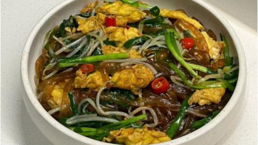 韭菜|秋季，大鱼大肉靠边站，多给家人吃这菜，营养解馋，出锅后香喷喷