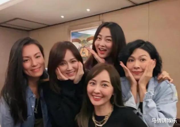 35岁周雳岑去世!陈乔恩发文悼念,最后聚会照曝光脸色苍白状态差