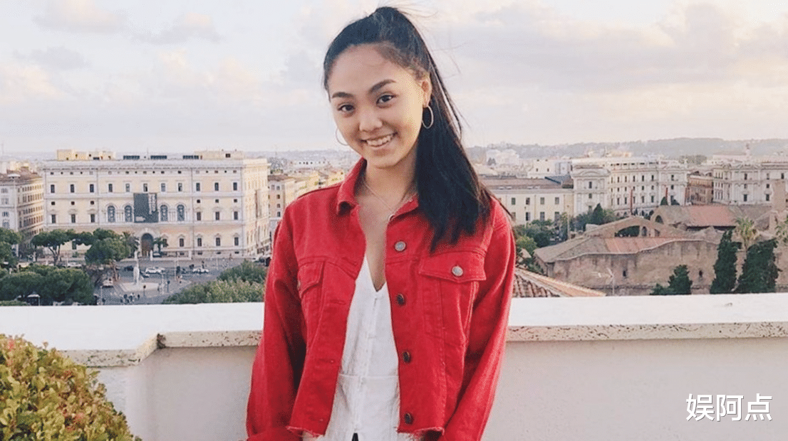 屡传死讯的李连杰终露面:60岁身形消瘦,自曝小女儿抑郁症很严重