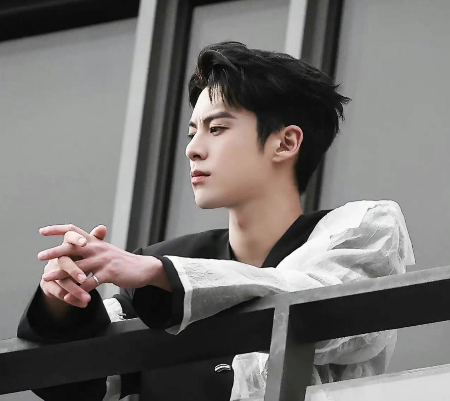 奔跑吧兄弟|《奔跑吧》第11季27号开录，成员名单曝光，又有两名老成员退出？