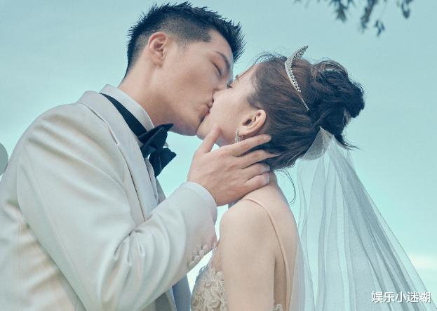 港媒曝何超莲诞龙凤胎,窦骁升级当爸,何超琼豪掷10亿厚礼祝贺