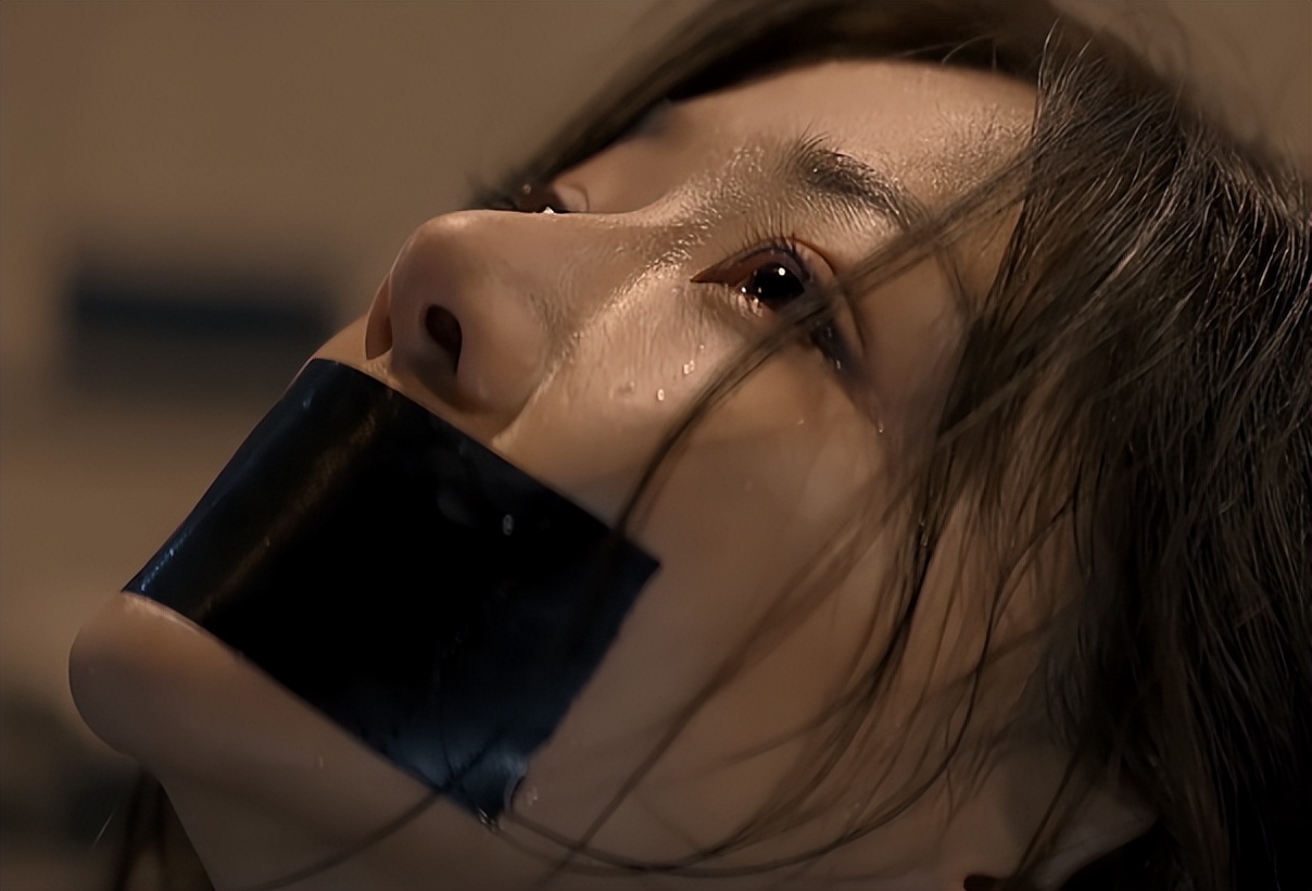 “绑架堵嘴戏”别硬演，有人演的让人心痛，有人敷衍把观众当傻子