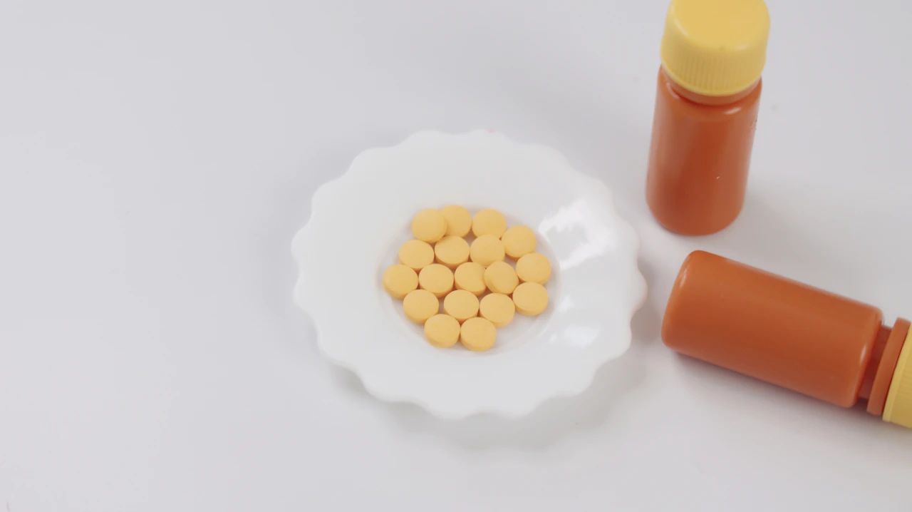 脑梗是因为缺少叶酸?提醒:不想脑梗“上门”,这5种食物要少吃