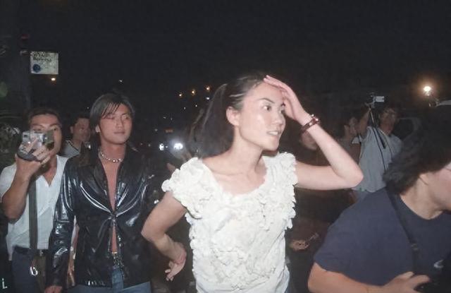 张柏芝才是高端玩家!谢霆锋10亿家产分配曝光,让王菲彻底看清人性