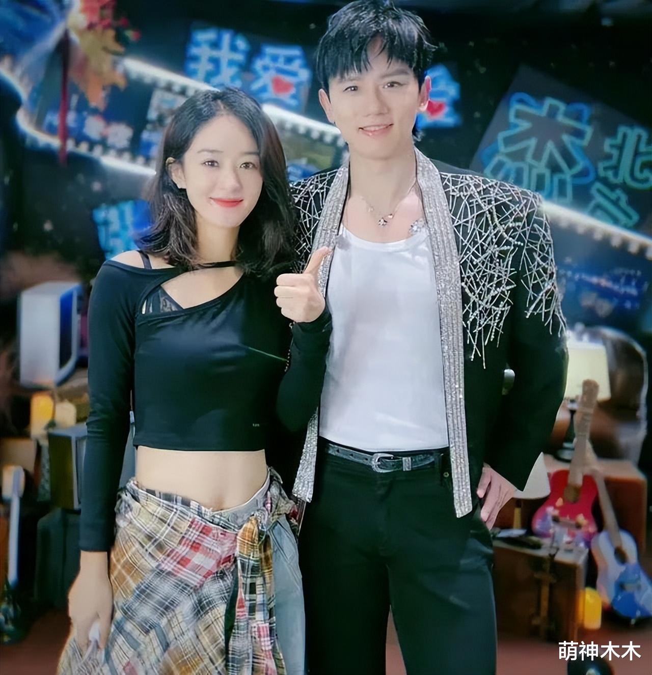 赵丽颖打脸抢饼传闻,穿过万私服进组拍片,此前被指跟杨幂争资源