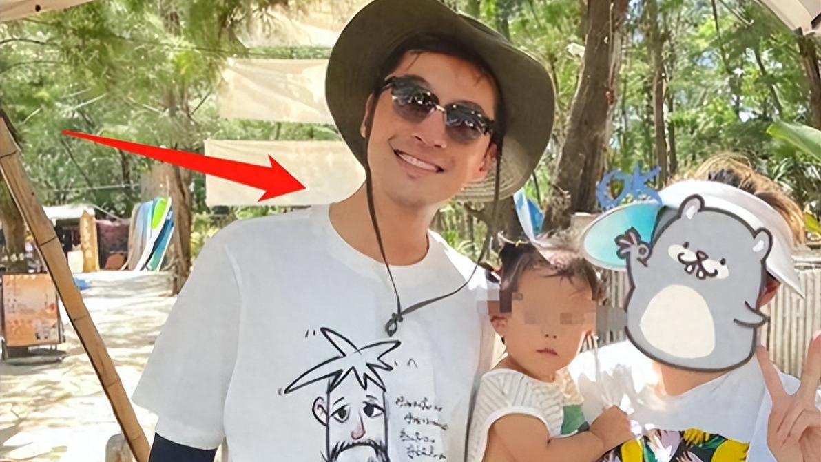 胡歌带妻女三亚度假，谈婚后现状引热议，老婆短裤长腿直呼惊艳