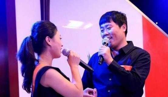 刘大成|都是草根出身,刘大成出名后不离不弃,云飞出名抛弃糟糠妻