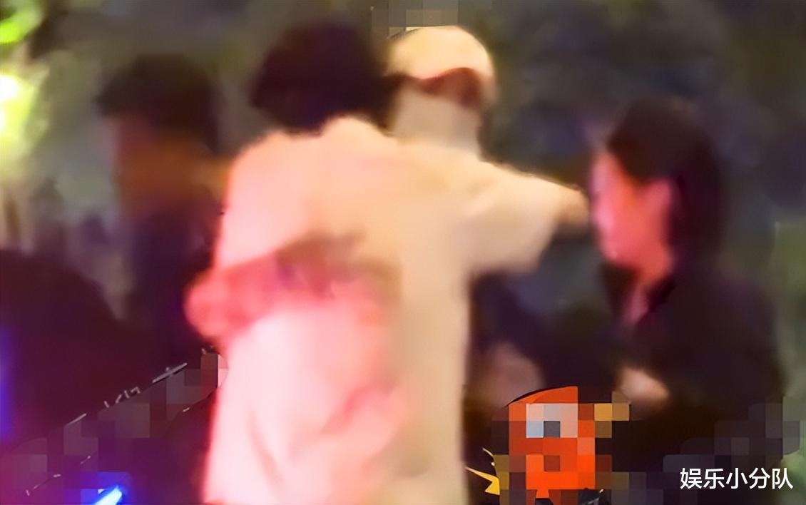 Angelababy杨颖疑新恋情,晒10W礼物喊宝贝爱你,男方身份曝光