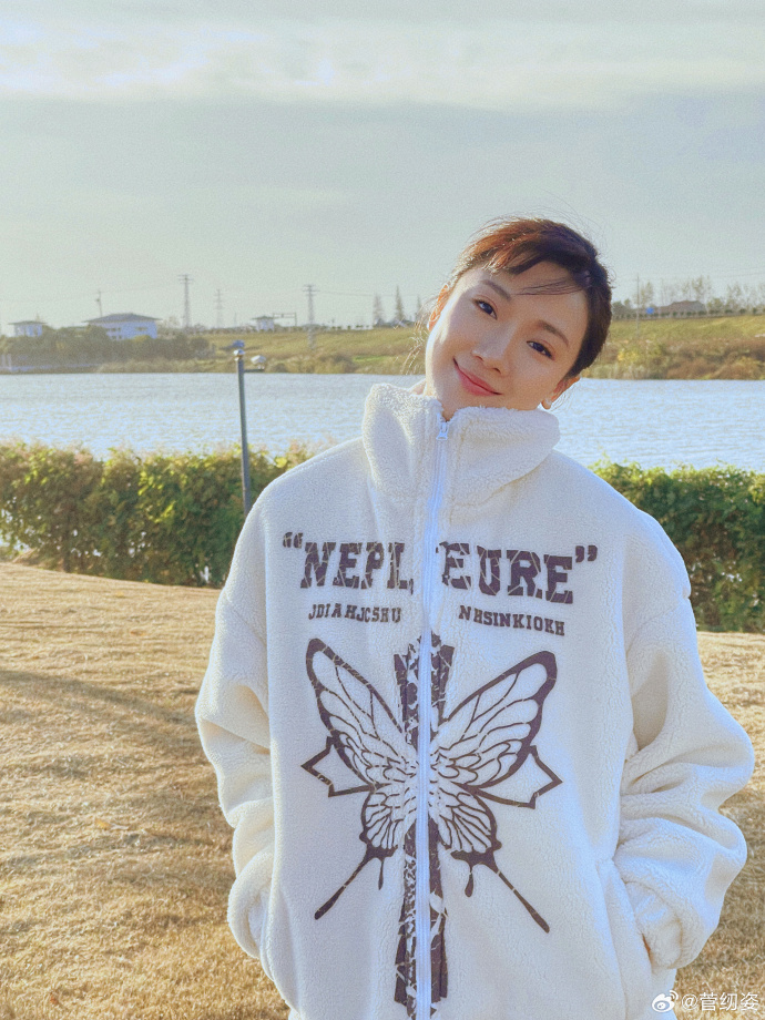 女明星的名字有多重要?姓冷门名还生僻,观众都不认识还怎么红?