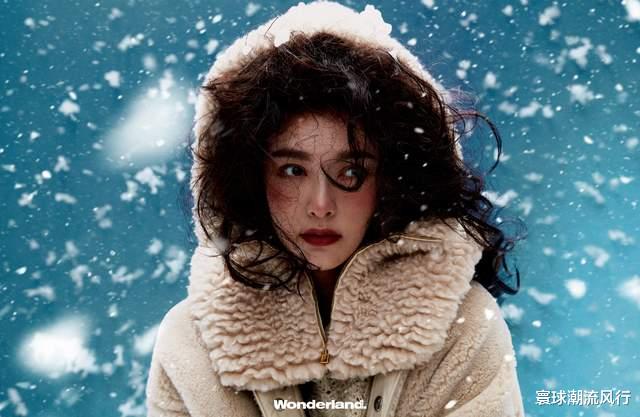 唐嫣最新大片用力过猛？化高原妆穿针织裙鸡窝发型好乱，全靠脸撑