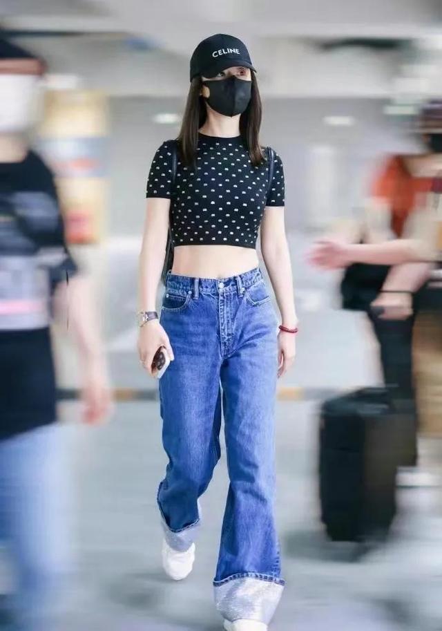 林心如一身行头20万现身上海，已三年没来大陆，网友：不欢迎