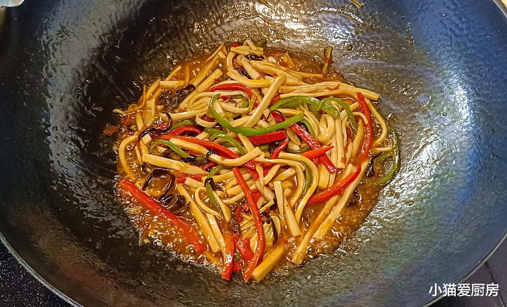 蛋白质|炒杏鲍菇直接炒还是用水焯,看完这道“鱼香杏鲍菇”你就明白了