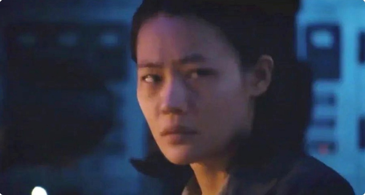 网飞《三体》审美塌方,“不锈钢裤头”当头盔,叶文洁气质太普通