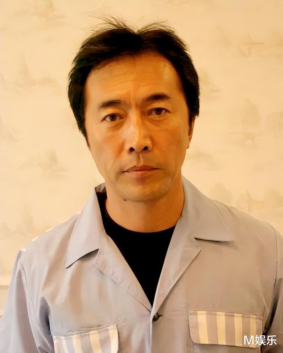 郑晓宁|演员郑晓宁:爱慕萨日娜20年,两度娶娇妻,62岁下场太凄惨!