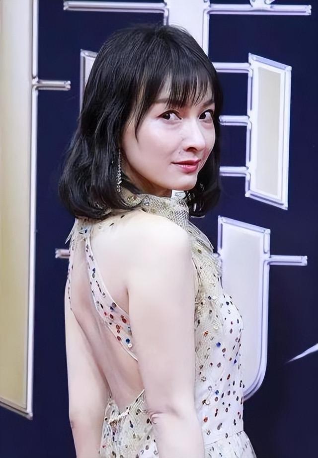 吴昕 40岁吴昕断崖式变老！面部苍白脸颊凹陷，被指像中年大妈