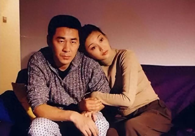 模范夫妻人设崩塌?网爆陈建斌出轨,痛哭的蒋勤勤已正式提出离婚!