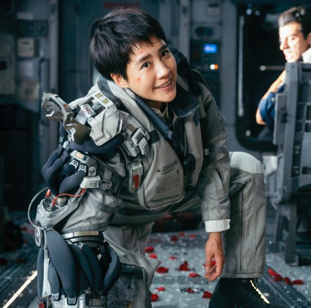 李小冉|演现代剧戴假发,舍不得剪头,“李小冉们”的头发真金贵!