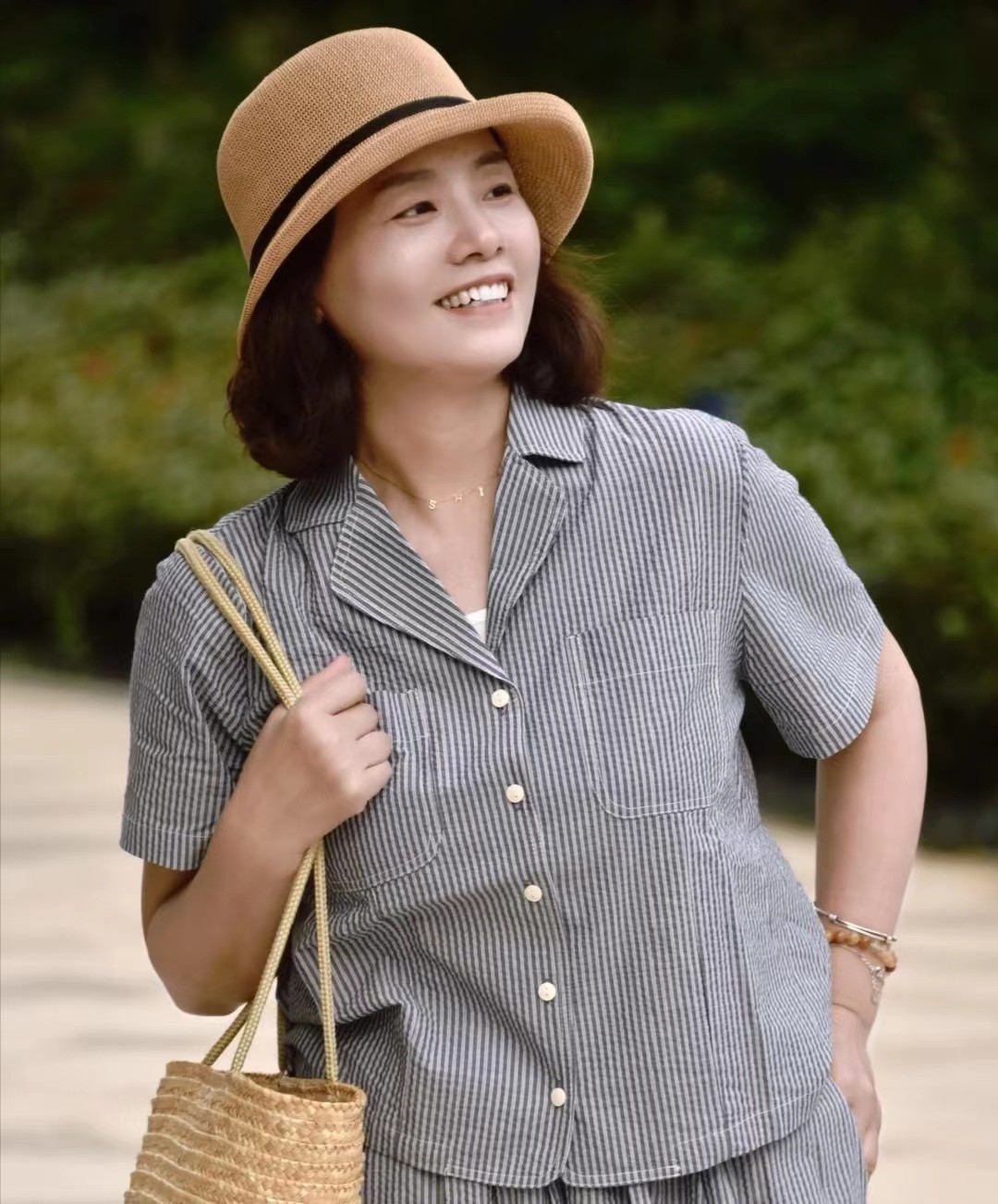 发型 适合50岁女人的发型！清新时尚又有活力，端庄大气又显发量