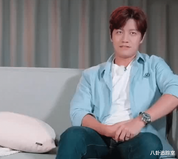 |44岁陈乔恩晒出游照,与小鹿互动超有爱,自曝为备孕每天吃20个蛋