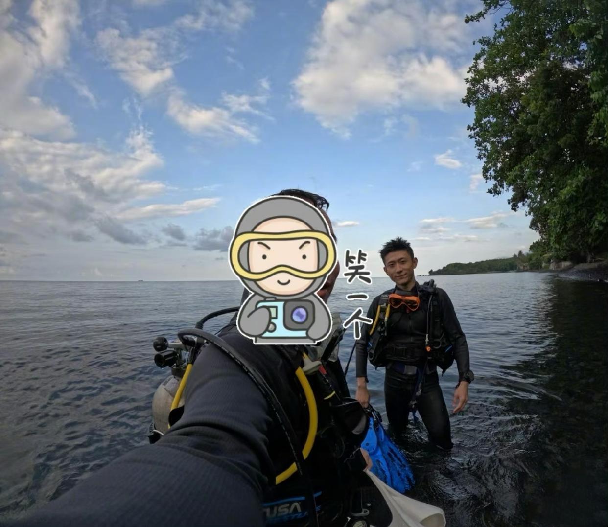 窦骁|张一山祝窦骁何超莲新婚快乐,伴郎团合照首公开,陈柏霖罕见露面