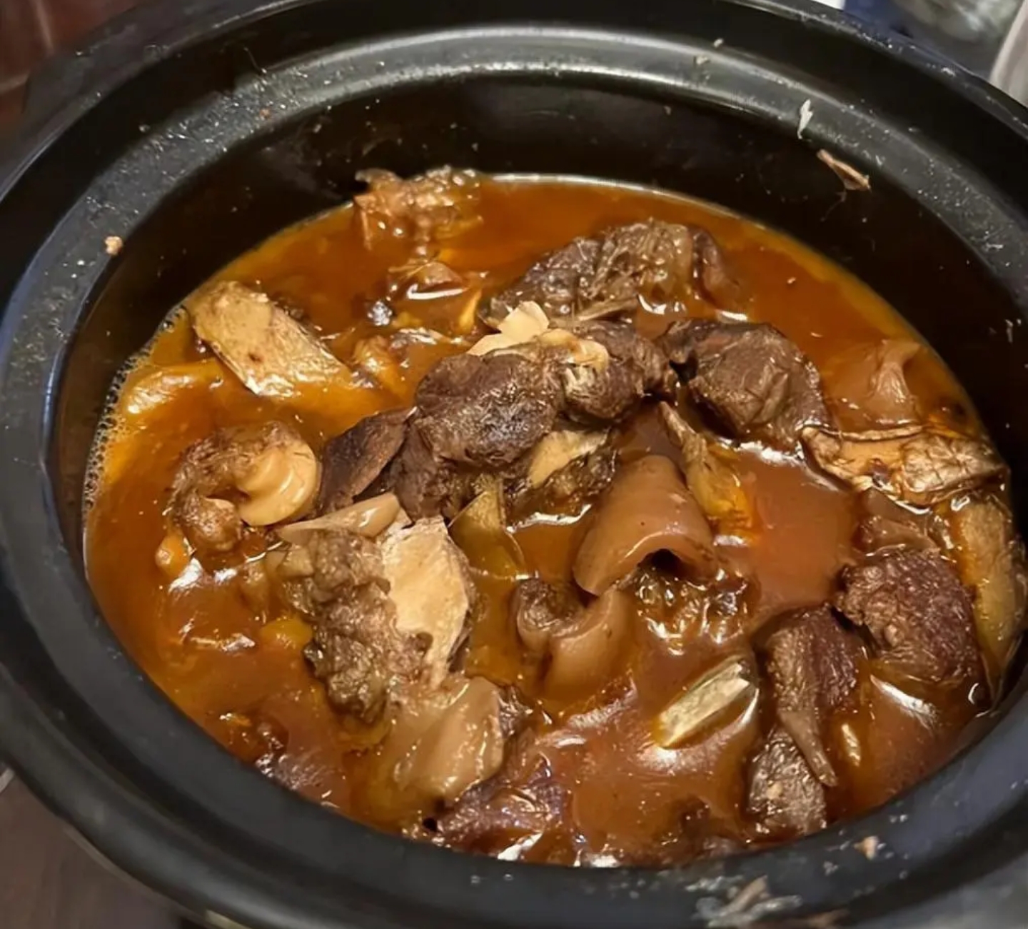 |福建女子晒一家六口晚餐,每月伙食费过万,网友一看饭菜坐不住了