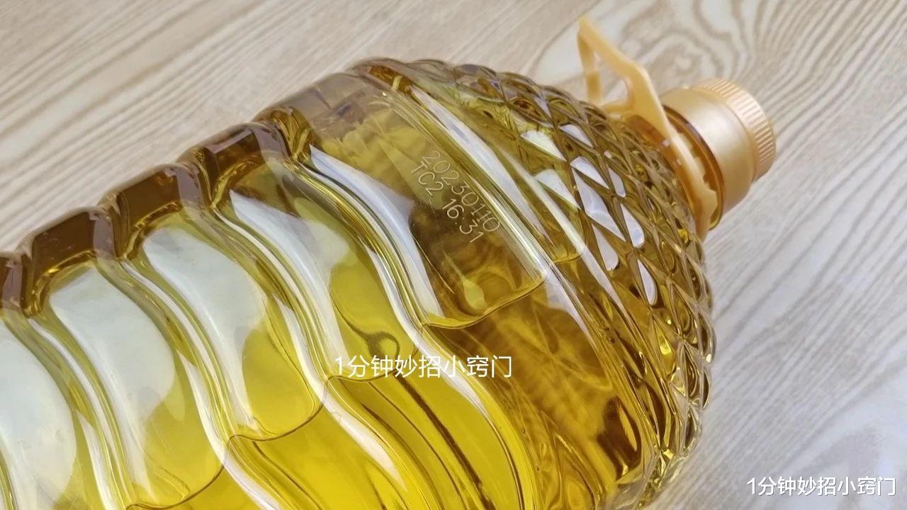 |买食用油时，不是越贵越好，认准包装“5行字”，全都是优质好油