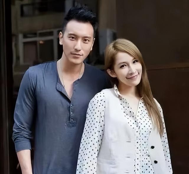 色是刮骨刀!43岁萧亚轩面黄肌瘦、脸部凹陷、香肠嘴,疑被掏空