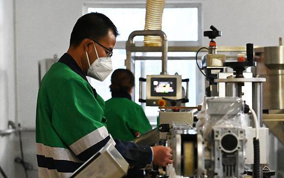 年轻人宁可当保安也不进厂,别说不能吃苦,看看工厂的无良操作