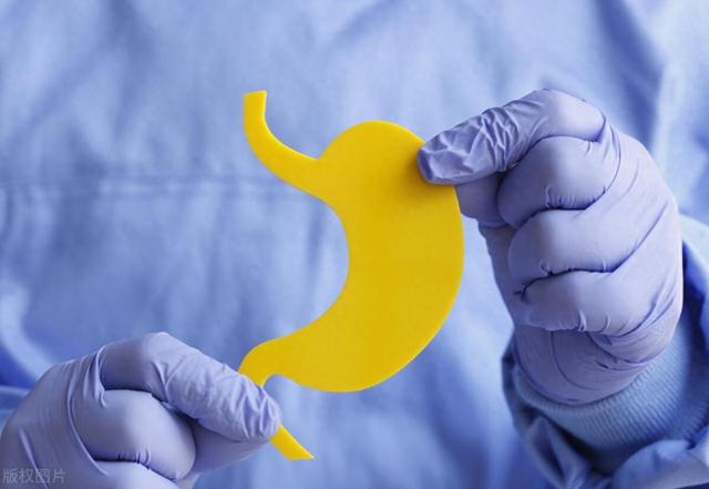 如果出现这种异常大便，不是结肠癌，却比结肠癌麻烦