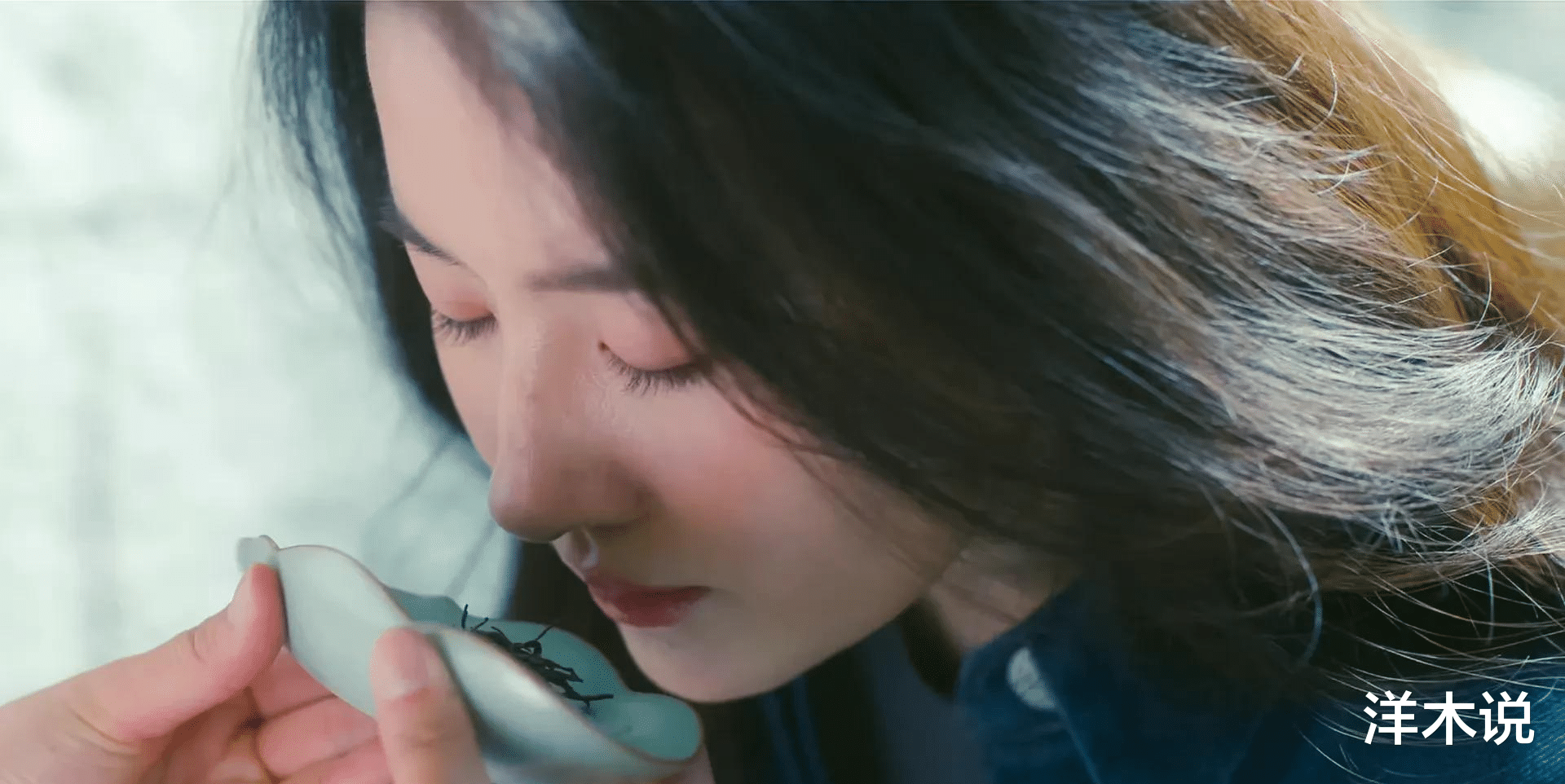 刘亦菲|刘亦菲后置摄像头自拍，刘亦菲的美也许是她最微不足道的优点