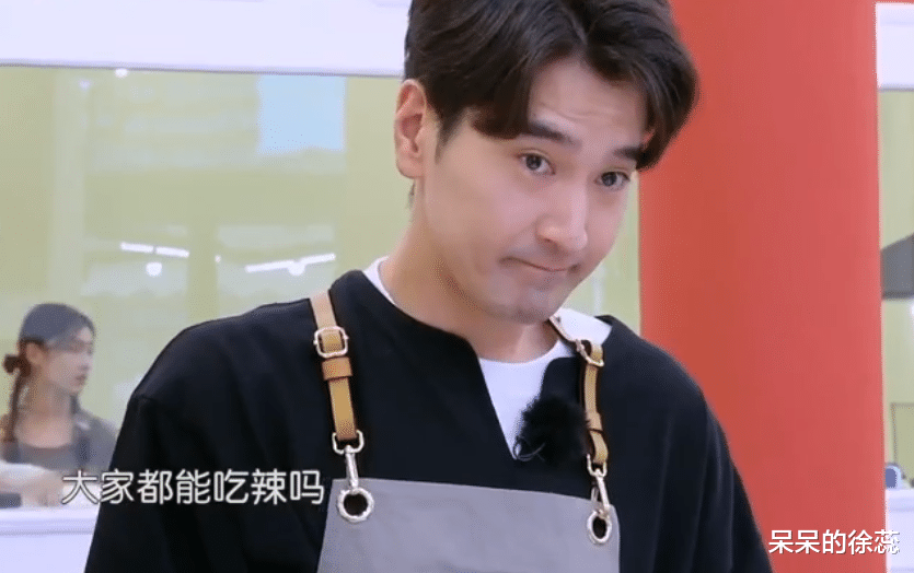 |《中餐厅》林允闯了祸，真人秀“遮羞布”被撕开，观众看了真担心