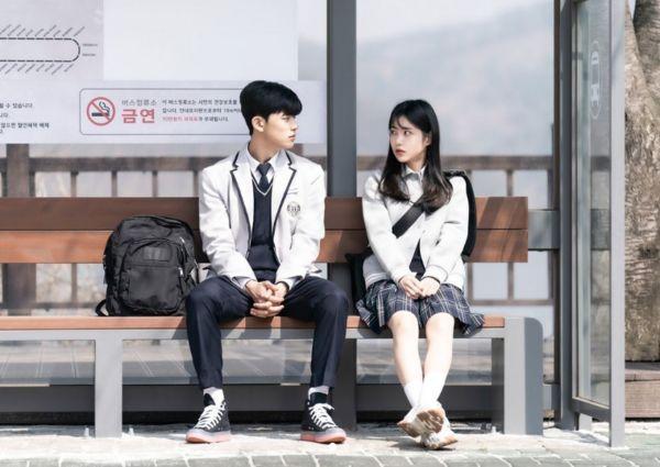 黑暗荣耀|起底《黑暗荣耀》傲慢霸凌女!辛叡恩6大事件盘点 是车银优同学