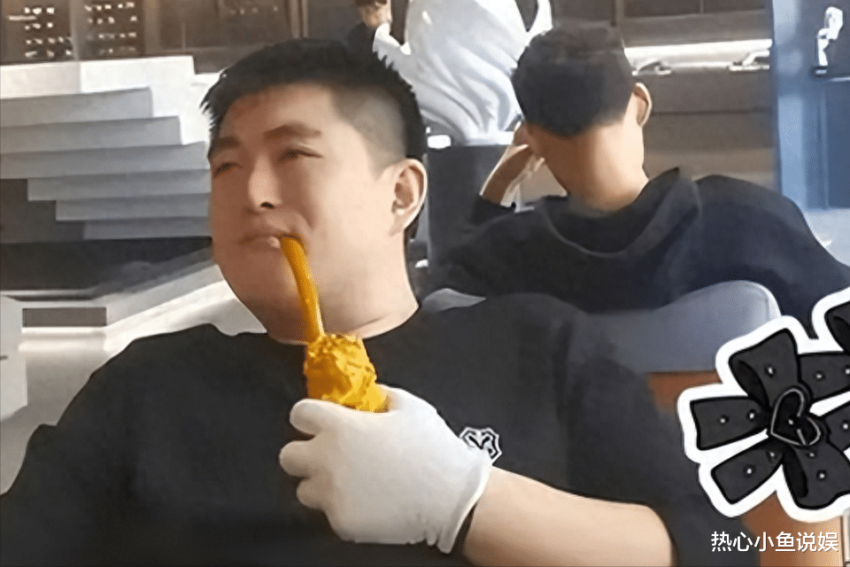 赵本山儿子：我银行的利息都花不完，还敢批评我，你们就是仇富