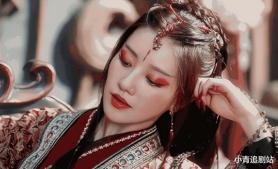 《莲花楼》“魔女”一出场,我难掩激动:终于轮到29岁王鹤润火了