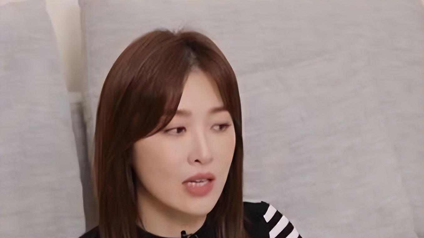 周励淇|惊险！香港知名女星自曝孕期险流产，嫁内地老公被指“小三上位”