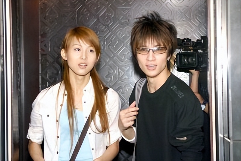 贾青|贾青疑和王丽坤老公恋爱过!亲密床照曝光,还被疑曾与吴奇隆交往