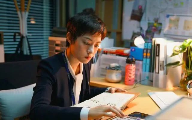 安家|她在《安家》中实力抢镜,被网友推荐上吐槽大会,演娘道时曾获站神奖