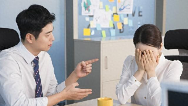 远离这3种烂同事，处理不好要吃亏，别犯傻