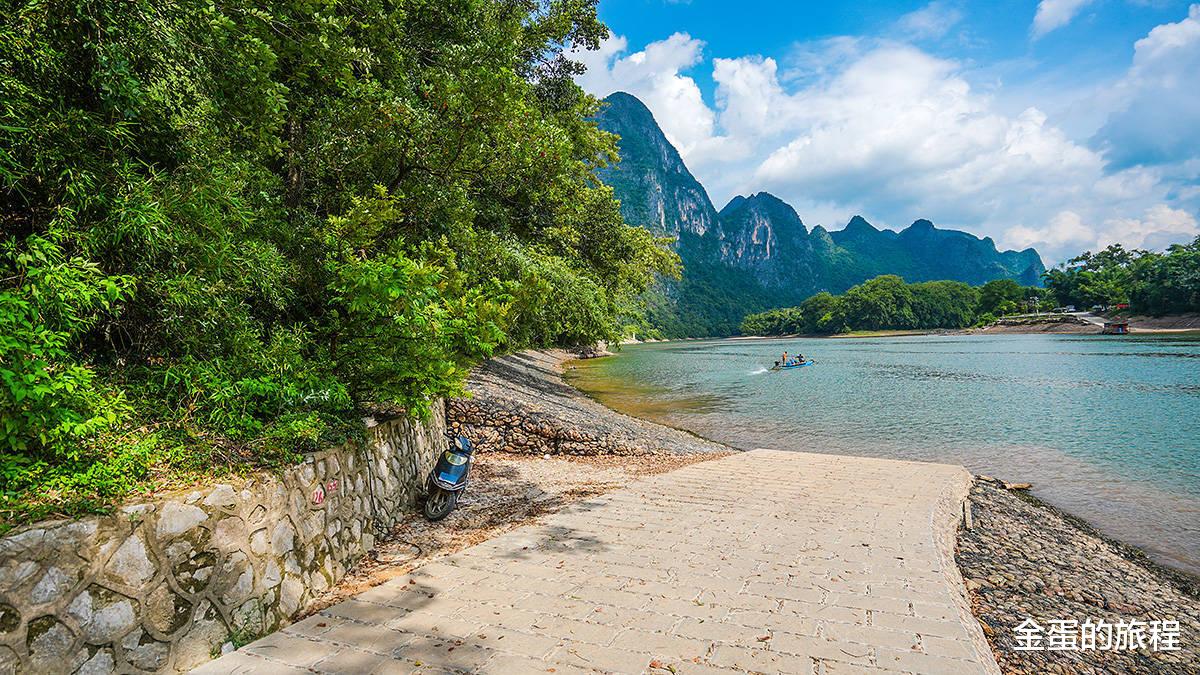 漓江|自驾沿着漓江江岸旅行，畅快漓江里游泳，感受与众不同的漓江秀美