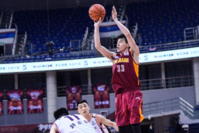 斯科拉:你们的球员找工作太容易了,最坏也只是换个球队而已