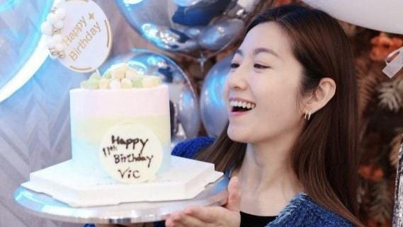 王浩信|陈自瑶自制蛋糕为女儿庆生 王浩信不见踪影仅按赞