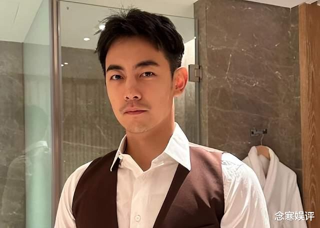 |窦骁当伴郎惹争议，上个月刚与何超莲结完婚，已婚伴郎被指不吉利