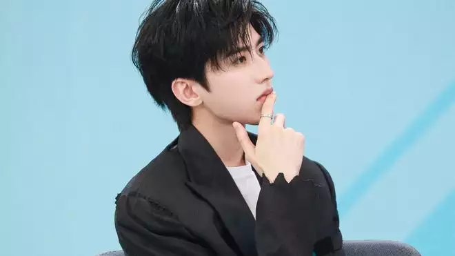 蔡徐坤最大的麻烦,可能不是那个女子,而是稳住背后的资本