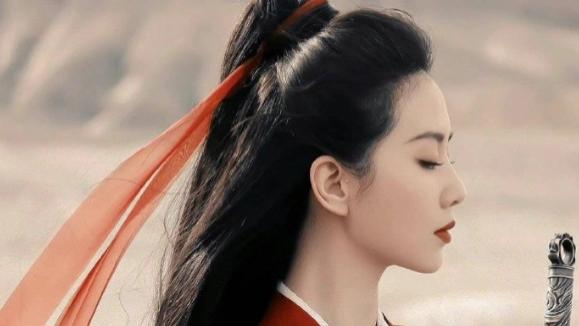 一念关山刚结束，何蓝逗新剧就开机，搭档周翊然书写少年热血人生